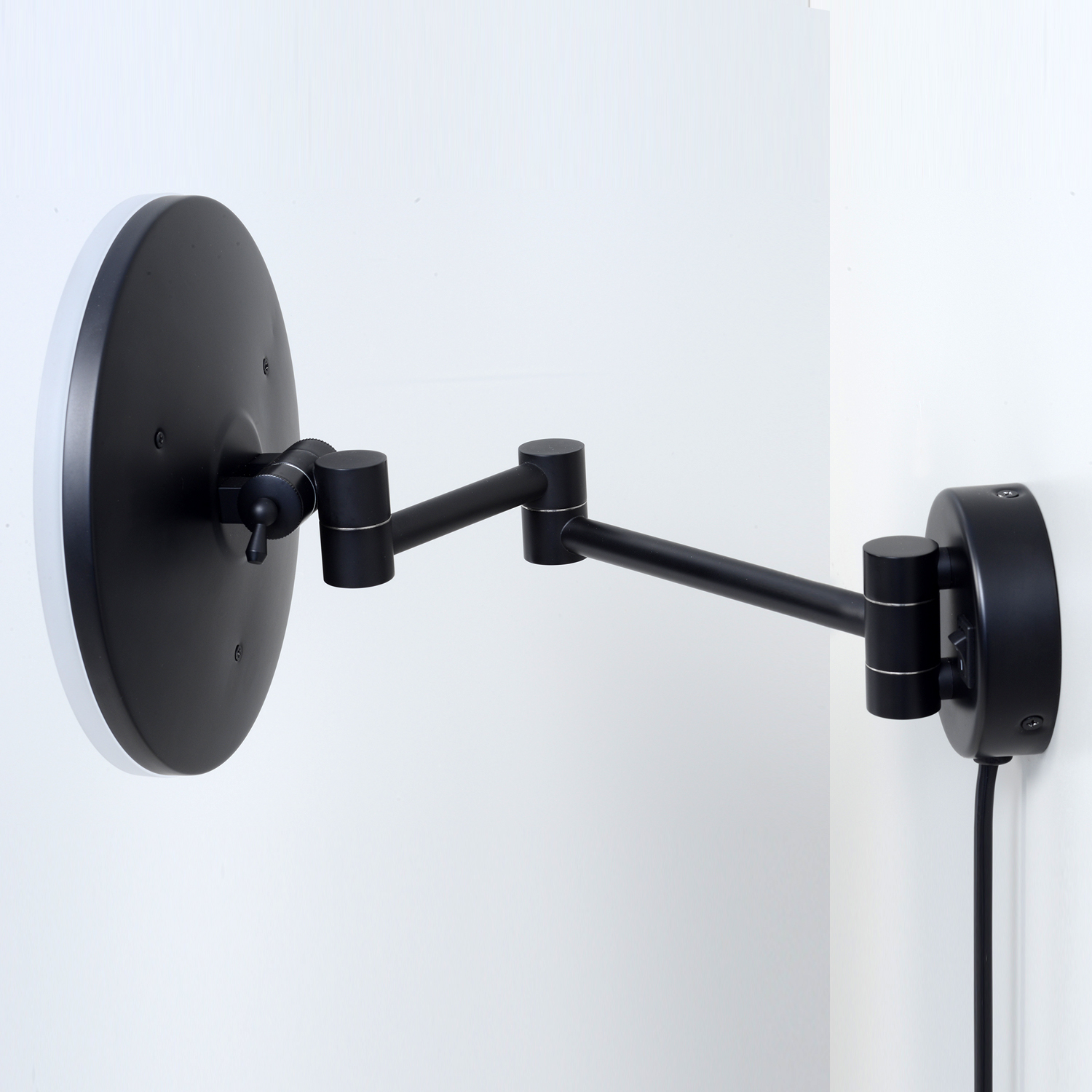 K-1004BLACK Зеркало с LED-подсветкой, 3-х кратным увеличением WasserKRAFT  - Вид №3