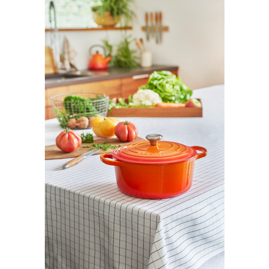 Кастрюля чугунная Le Creuset, Ø24 см, оранжевая 21177240902430 - Вид №8