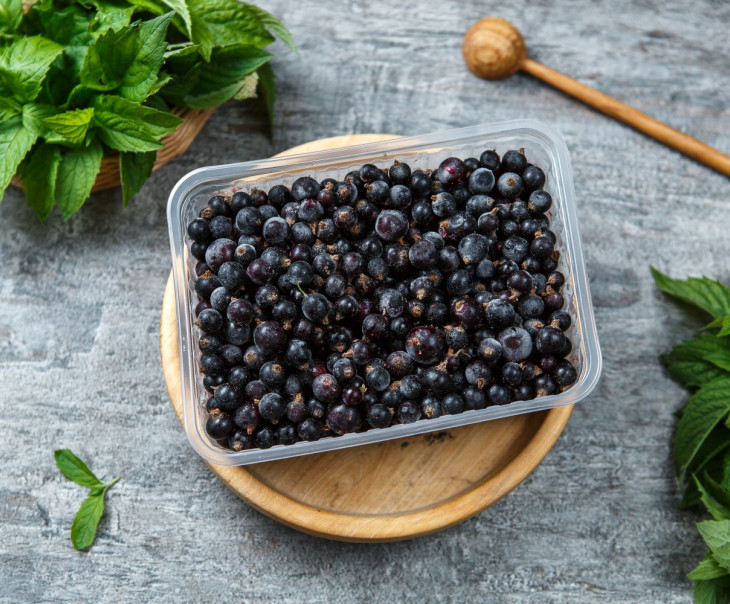 7132 Черная смородина замороженная Вкусляндия 