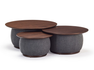 Низкий круглый журнальный столик из ткани с ясенем