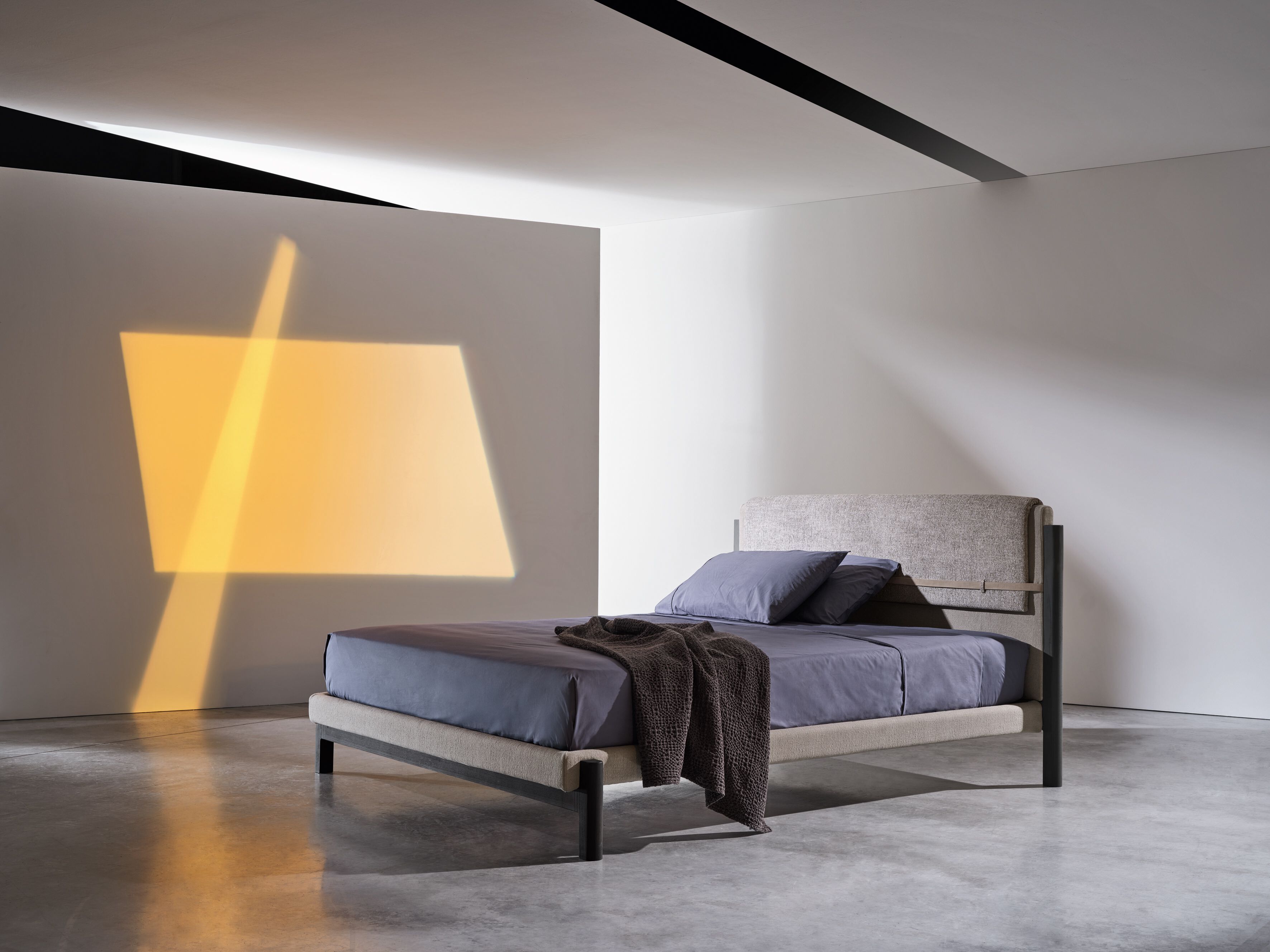 Кровать из ясеня с мягким изголовьем Gervasoni STRAP 80 ARCH-00048653 - Вид №4