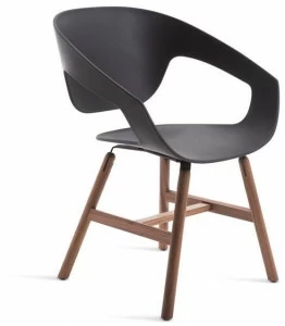 Casamania & Horm Стул из полипропилена и дерева с подлокотниками Vad