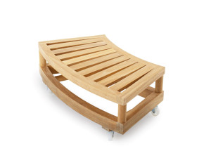 Низкий тиковый садовый столик с колесами