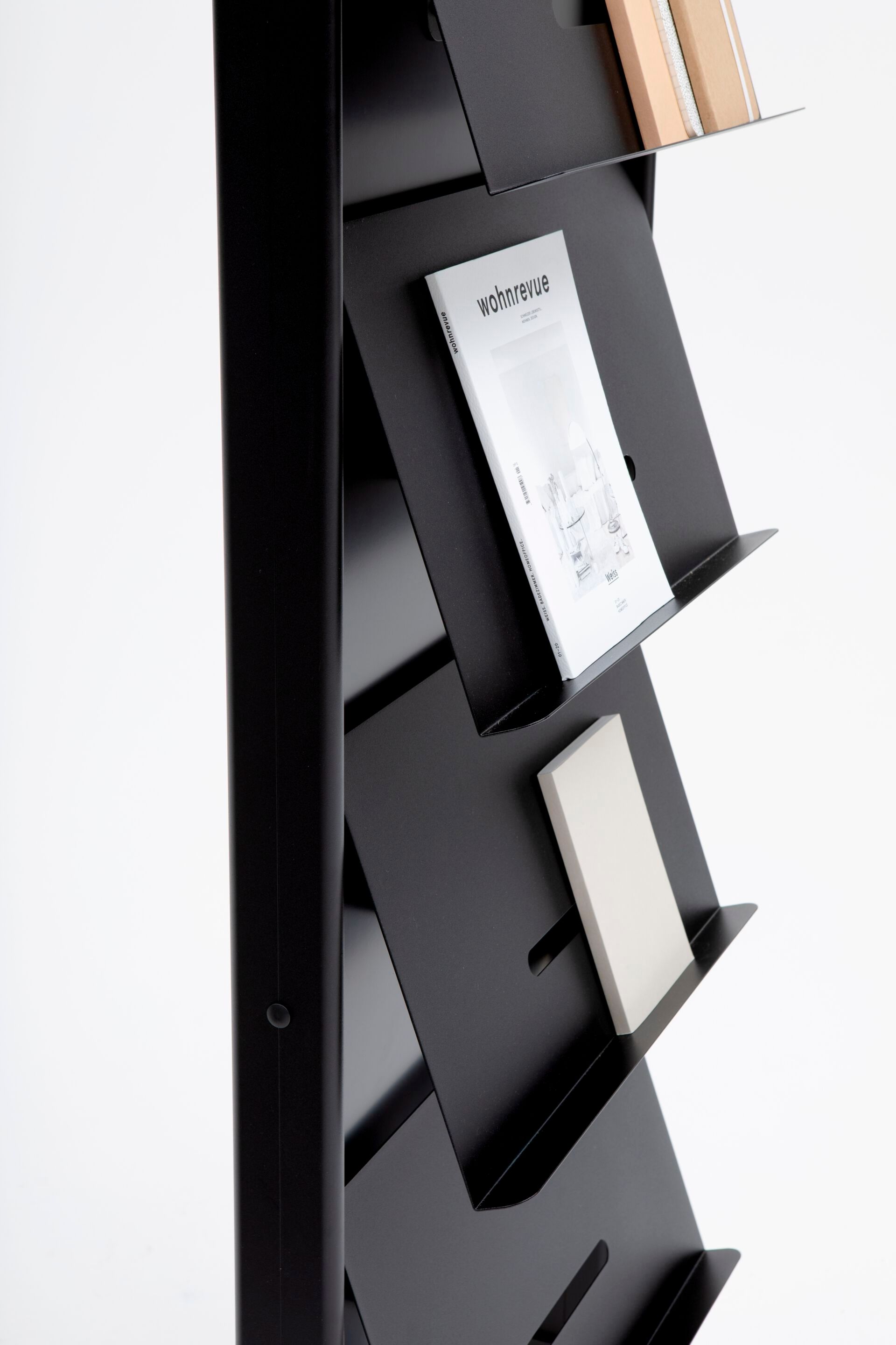 Алюминиевая стойка для журналов с порошковым покрытием с колесами Cascando Round20 ARCH-00039248 - Вид №4