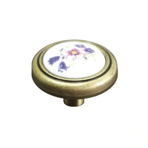 Мебельная ручка-кнопка RC052AB.4/W01 керамика металл цвет античная бронза