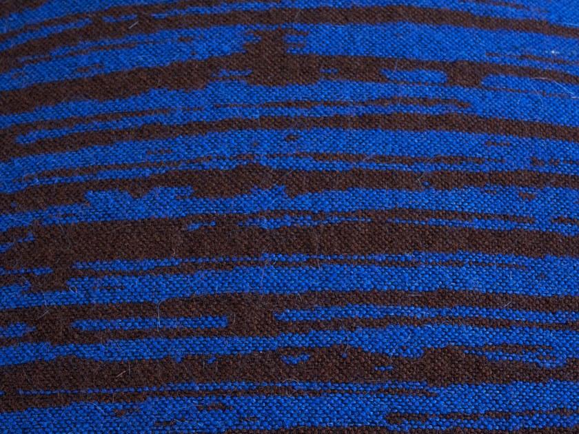 Ethnicraft Квадратная тканевая подушка для дивана Mystic ink 21066 - Вид №2