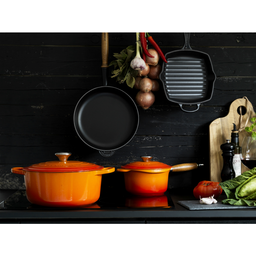 Сковорода чугунная Le Creuset с деревянной ручкой, Ø26 см, черная 20058260000460 - Вид №1