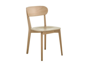 Стул из массива дерева