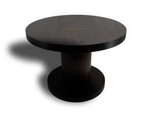 Круглый журнальный столик из дуба