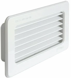 First Corporation Встроенная сетка для прямоугольных отверстий La ventilazione C126b