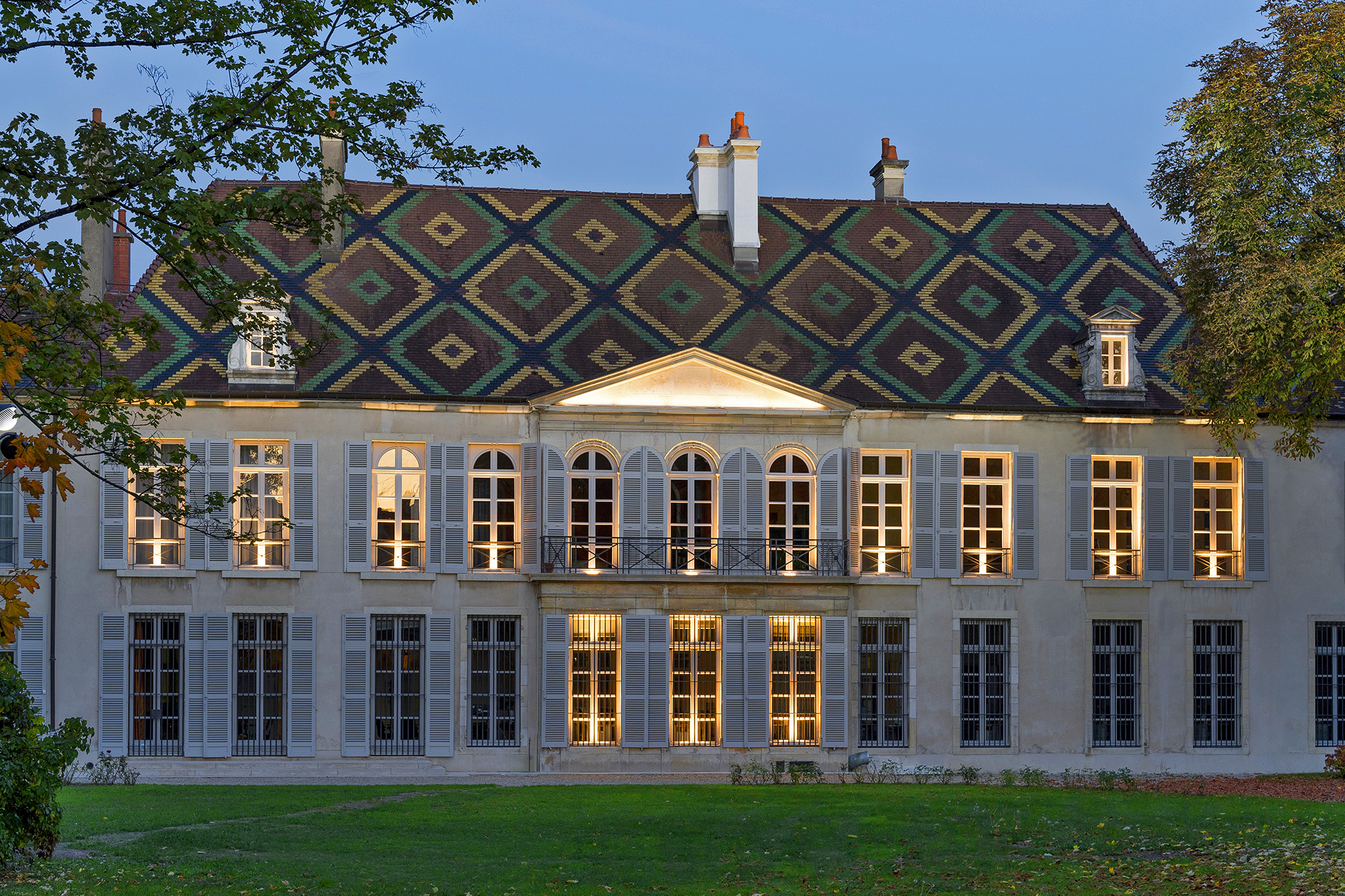 8391103 Подсветка стены Platek MINI CORNICHE Applique  MINI CORNICHE Applique 100 mm - 4 LED RGBW 26°  - Вид №9