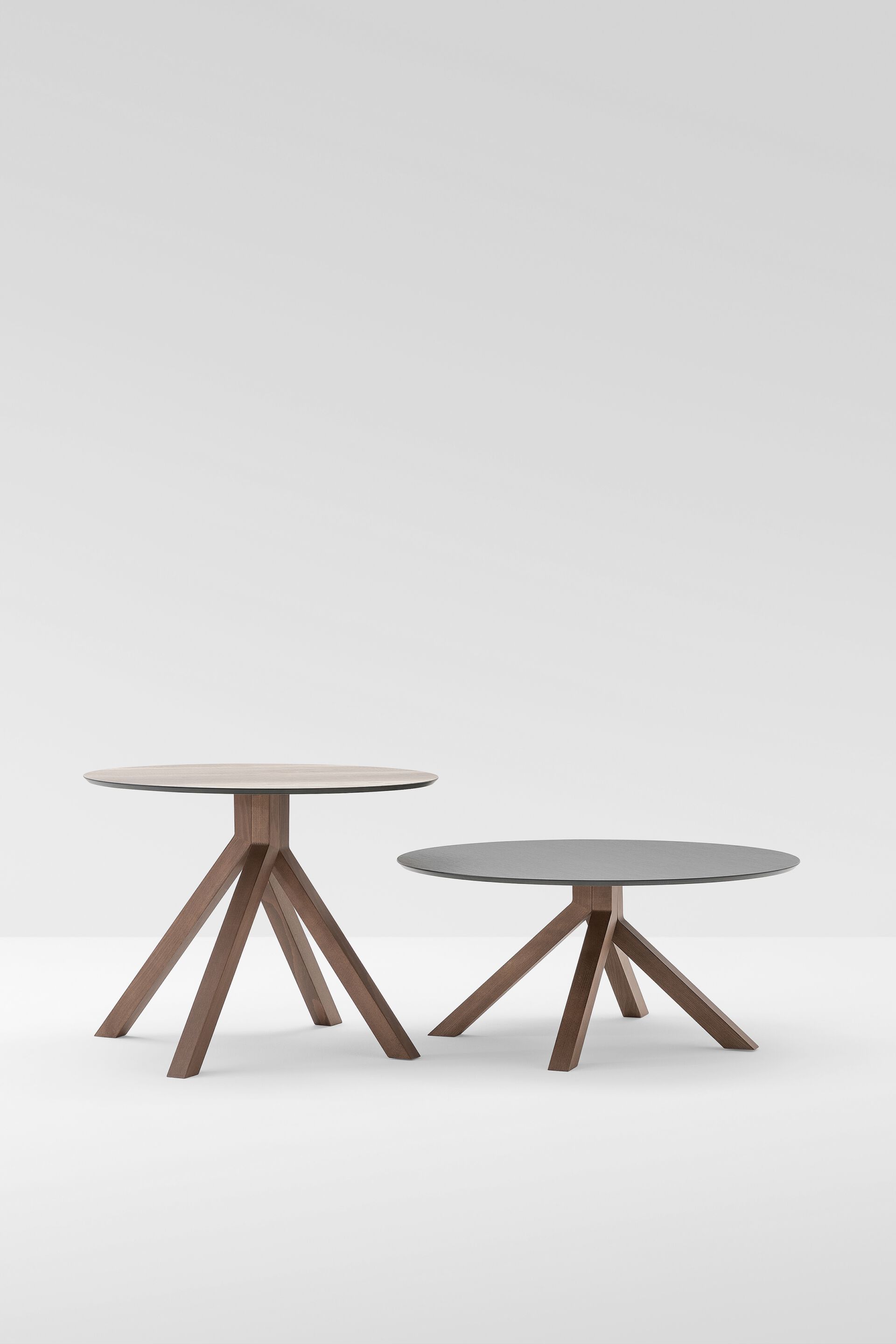 Круглый стол со стальной рамой Billiani Grapevine ARCH-00144804 - Вид №1