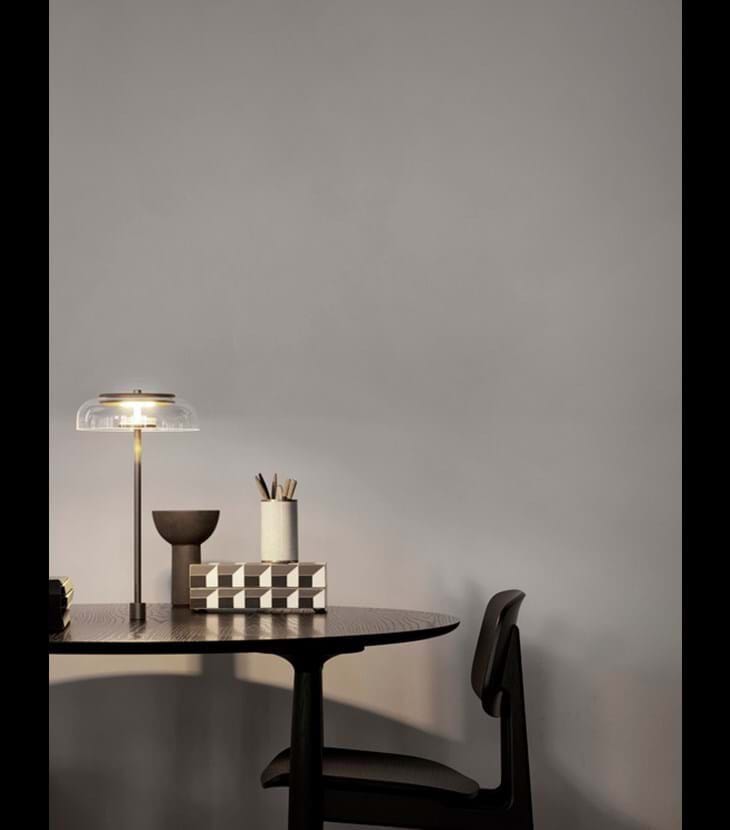 Светодиодная настольная лампа из дутого стекла Nuura Blossi ARCH-00029231 - Вид №5