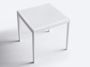 Квадратный стол из инженерного пластика