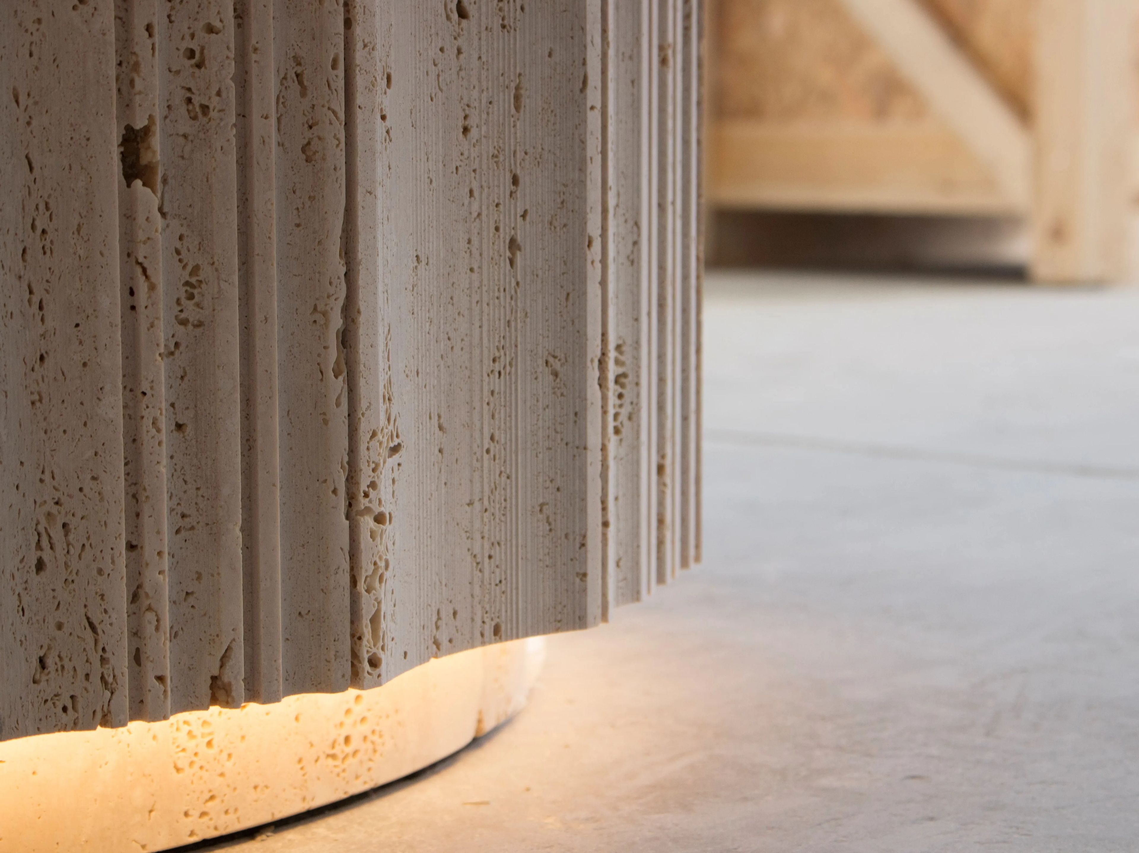 Травертин круглый низкий журнальный столик Davani Purity ARCH-00088427 - Вид №12