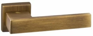 Reguitti Ручка на розе Q-arte A124mrq8635