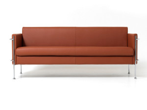 3-местный кожаный диван