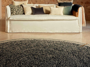 Круглый шерстяной ковер ручной работы