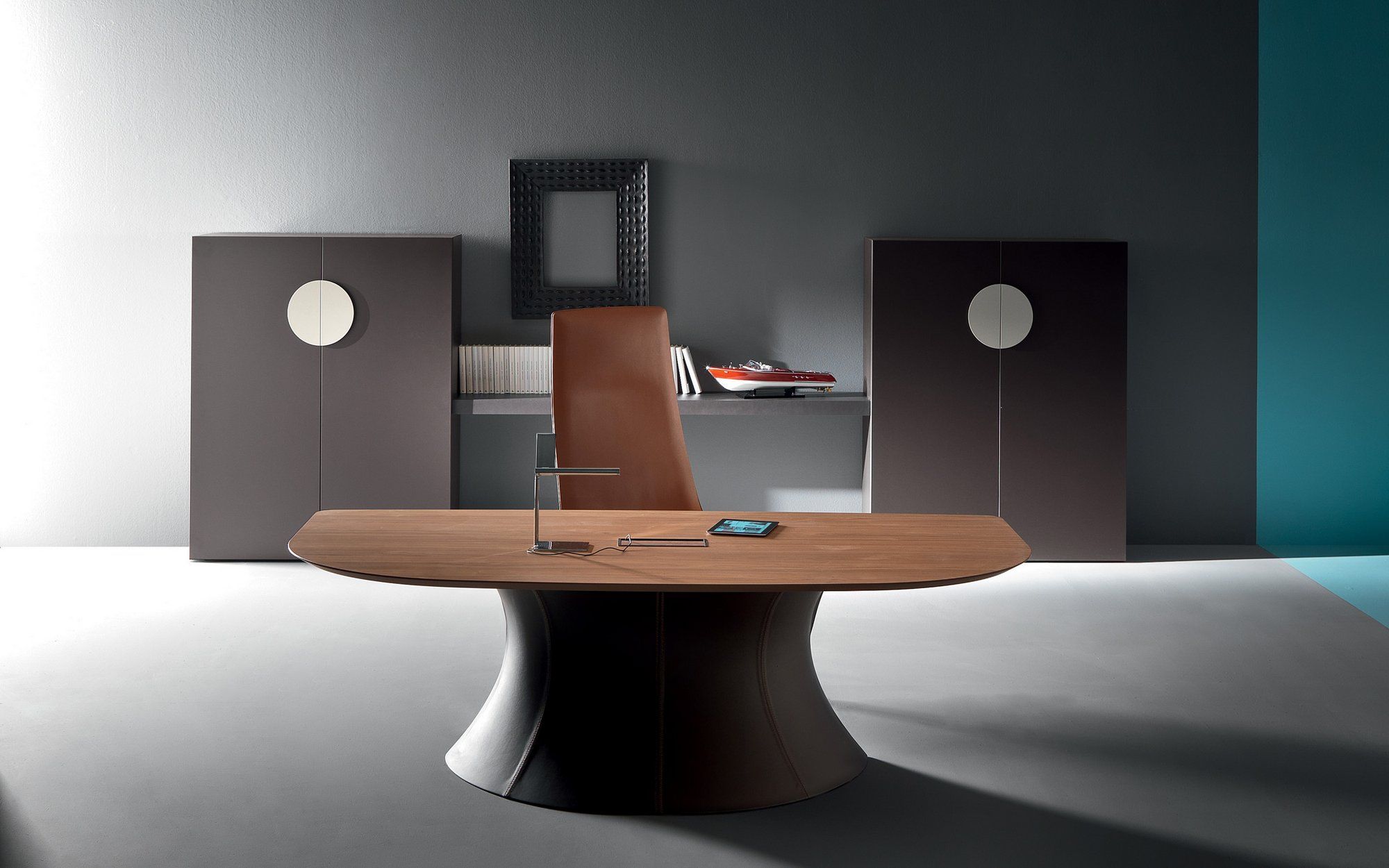 Деревянный исполнительный стол Martex ARCH-00137915 - Вид №1