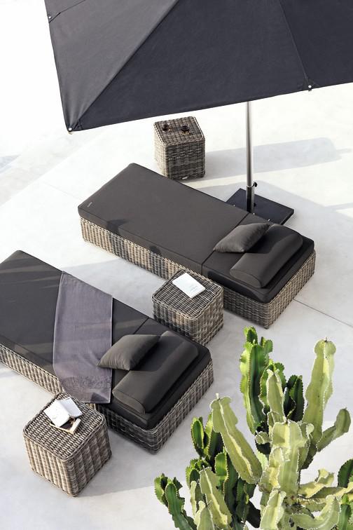 Приставные столики старый серый 8мм 101см x 96см Manutti San Diego MNST892 - Вид №7