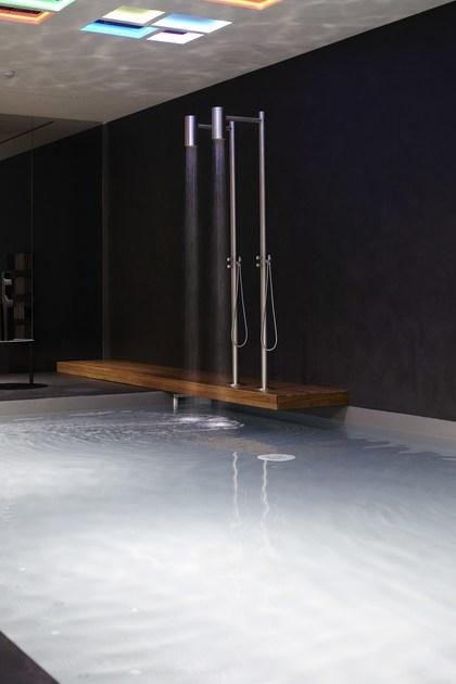 Antonio Lupi Design Напольная душевая стойка из нержавеющей стали с душевой лейкой Shawà Antoniolupi sun-id-1449210 - Вид №12