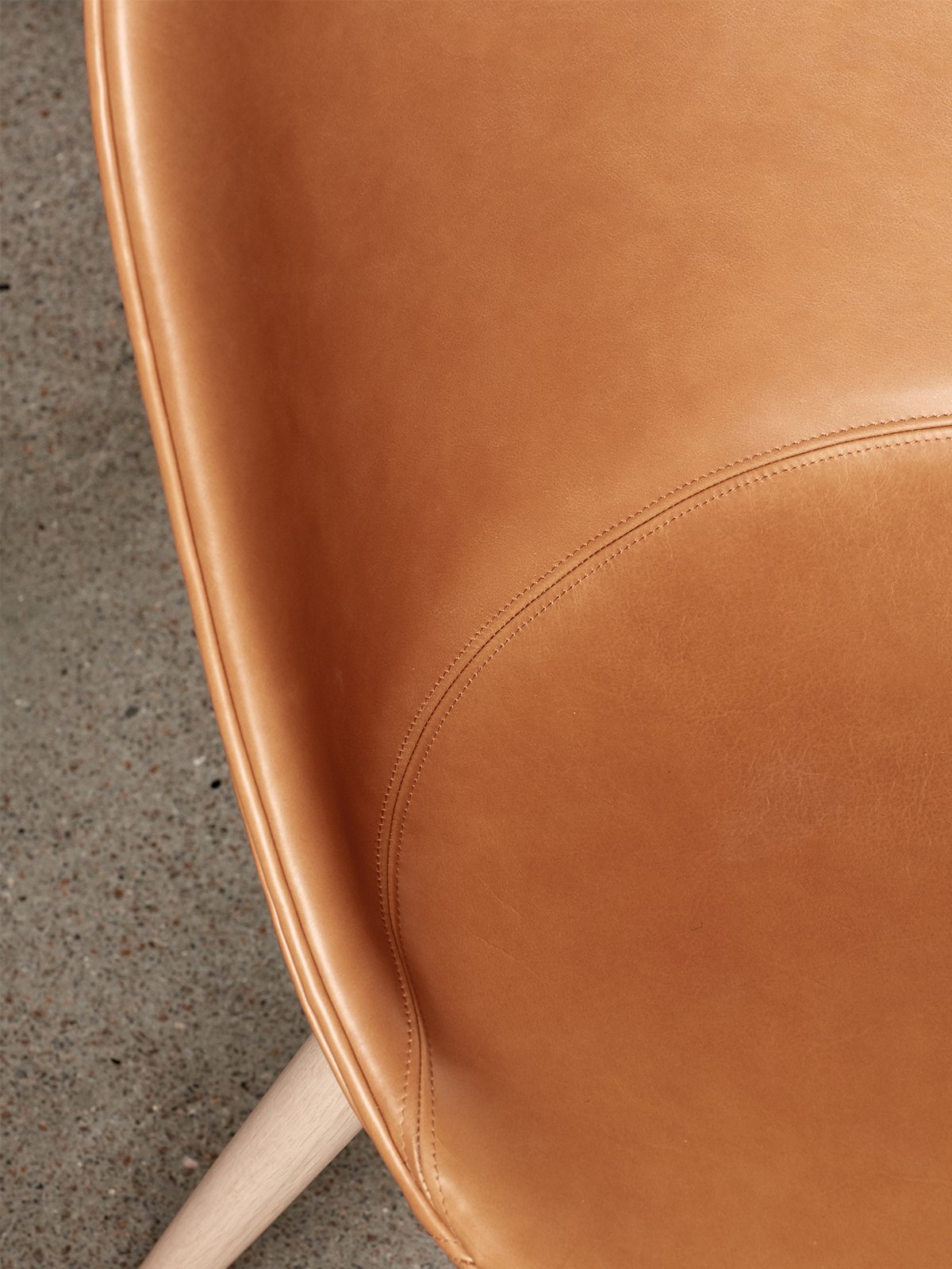 9395004-010601ZZ MENU Боковой обеденный стул Harbour, деревянная основа, обитый Темный мореный дуб | Дакар - 0311  - Вид №3