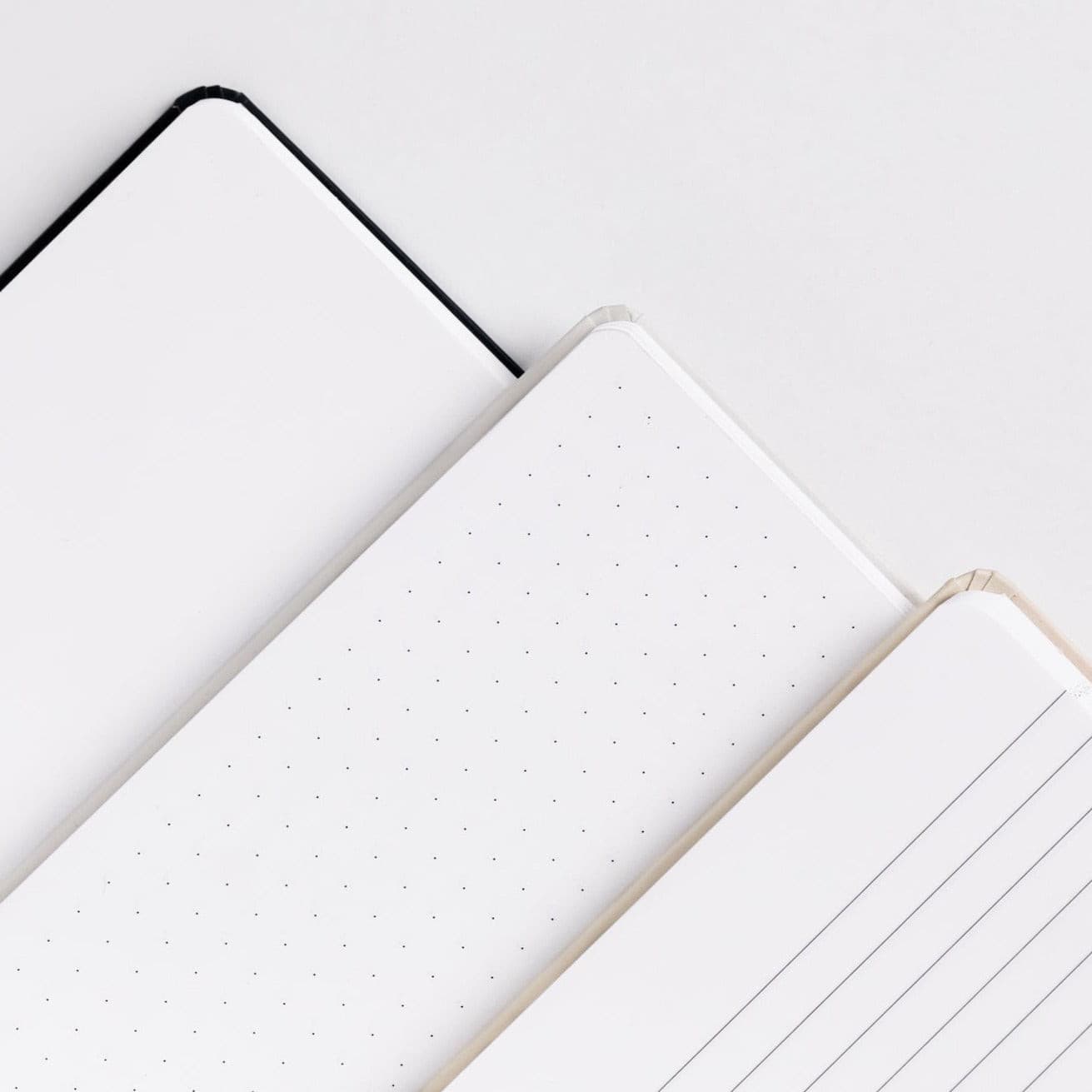 K908DOT Блокнот A5 из карстовой каменной бумаги - пунктирный Wingback  - Вид №1