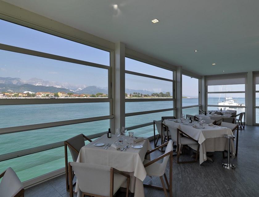 SUNROOM Стеклянная раздвижная дверь с электроприводом Vetrate per esterni scorrevoli sun-id-1459598 - Вид №4