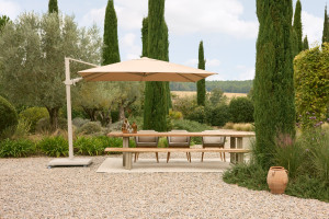 Алюминиевый и деревянный прямоугольный садовый стол