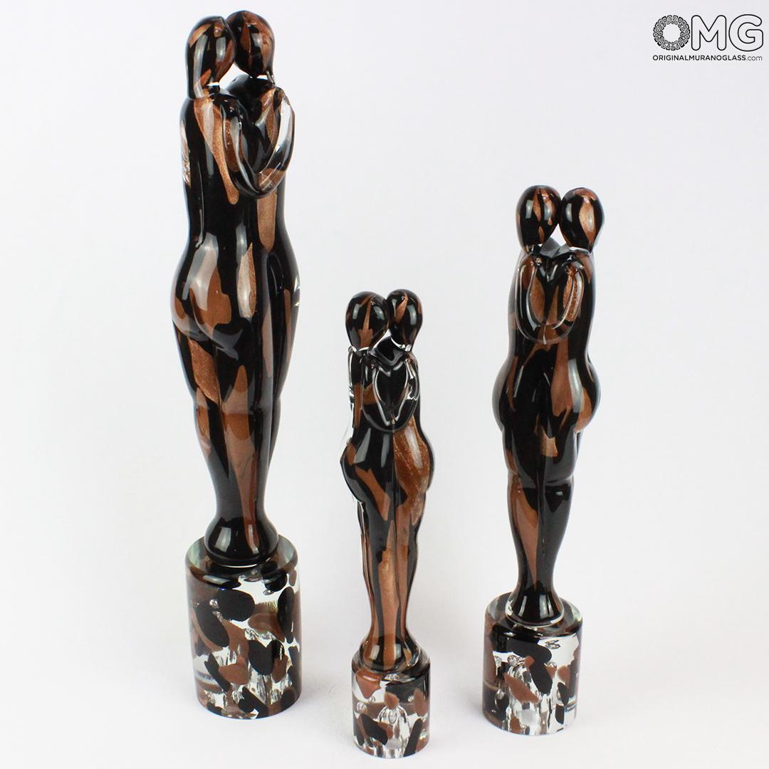 1212 ORIGINALMURANOGLASS Скульптура Объятие влюбленных - чёрное муранское стекло и авантюрин - 3 размера - муранское стекло OMG 10 см  - Вид №1