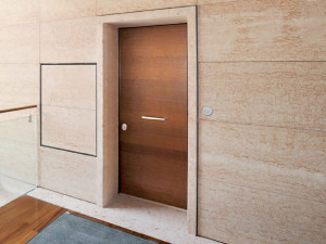 Огнестойкая бронированная входная дверь