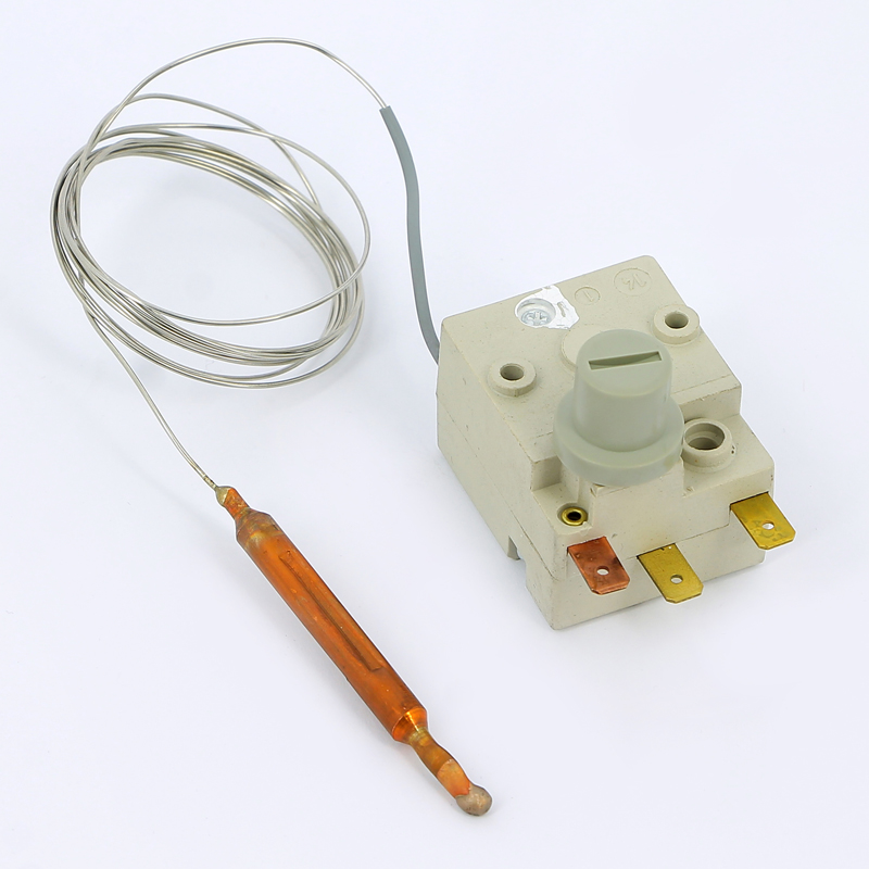 Термостат предохранительный капиллярный 10А, 230В EMMETI с трубкой 1500мм 02018097