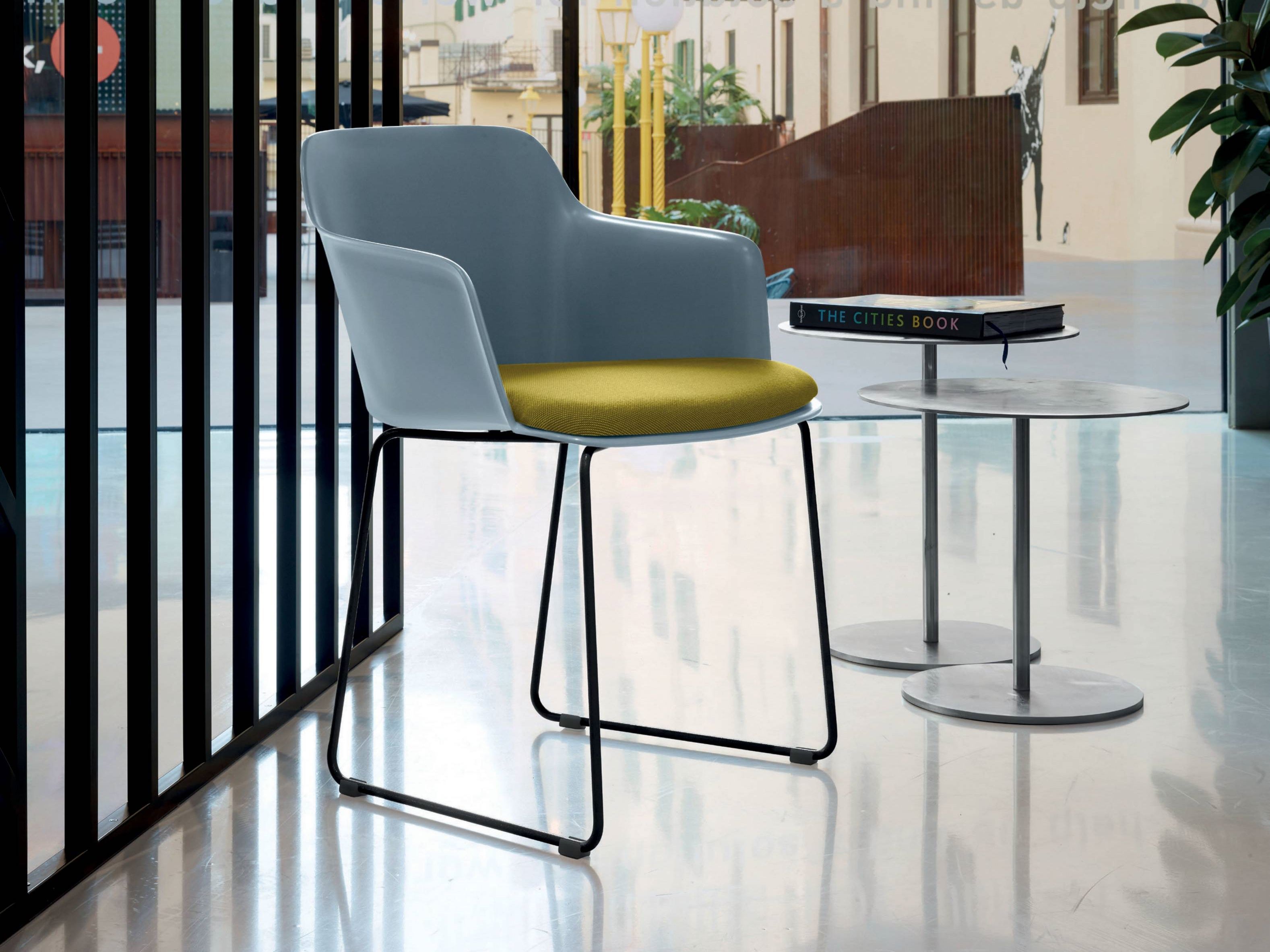 Стул из полипропилена с подлокотниками Quinti Sedute Deep Plastic ARCH-00124703 - Вид №2