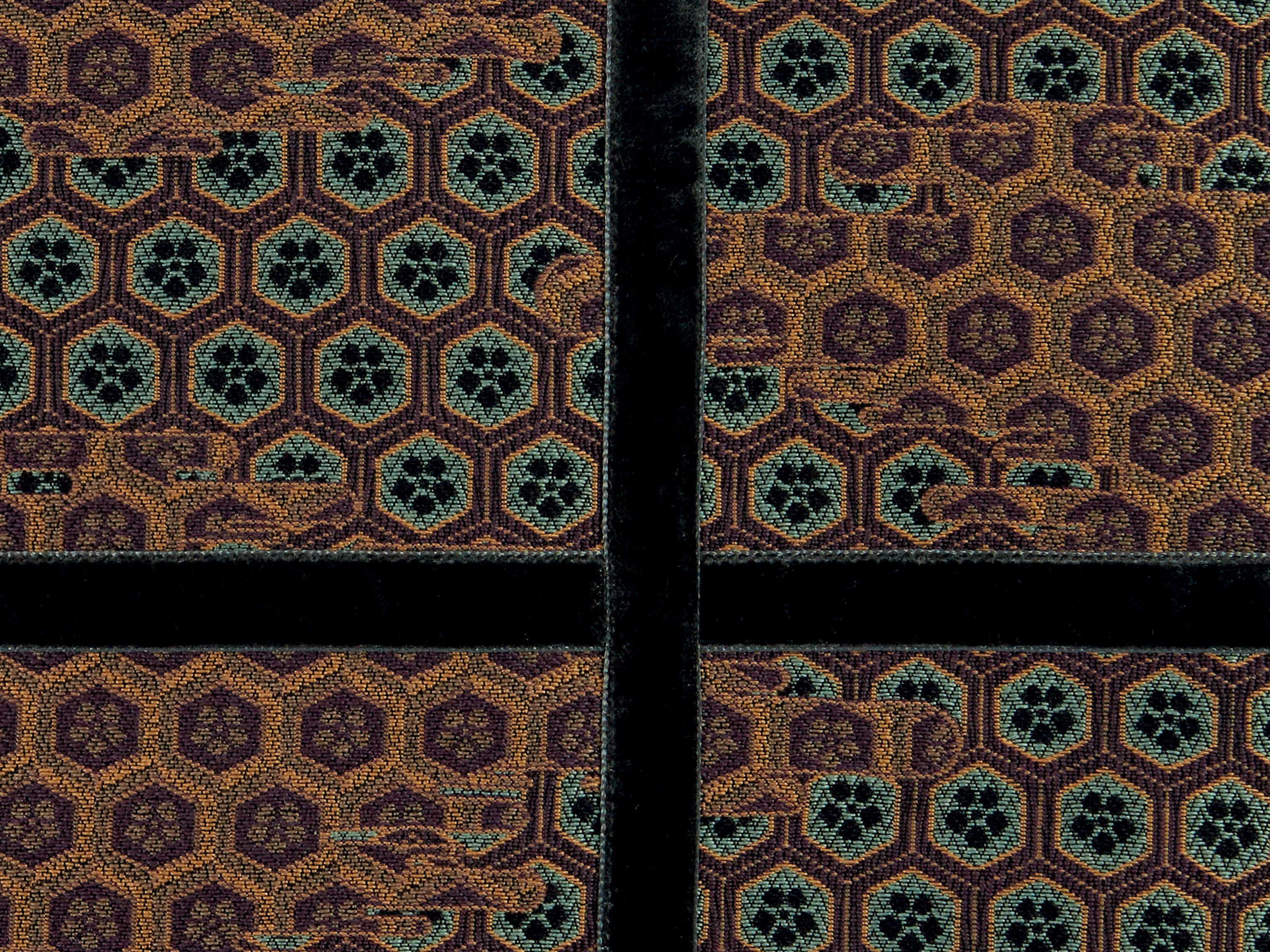 Квадратная подушка с рисунком K-3 Tora ARCH-00030582 - Вид №3