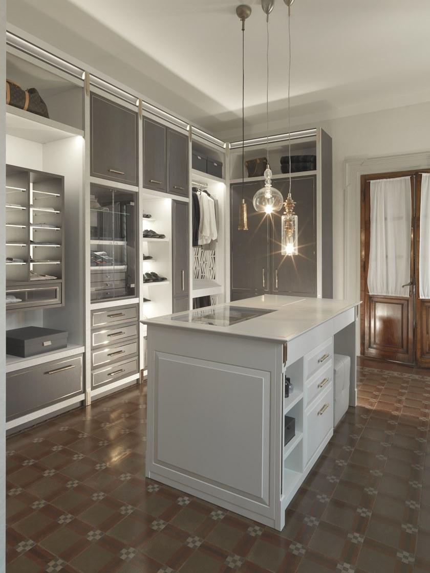 Martini Interiors Гардеробная из дуба со встроенной подсветкой на заказ Essenza sun-id-1504495 - Вид №1