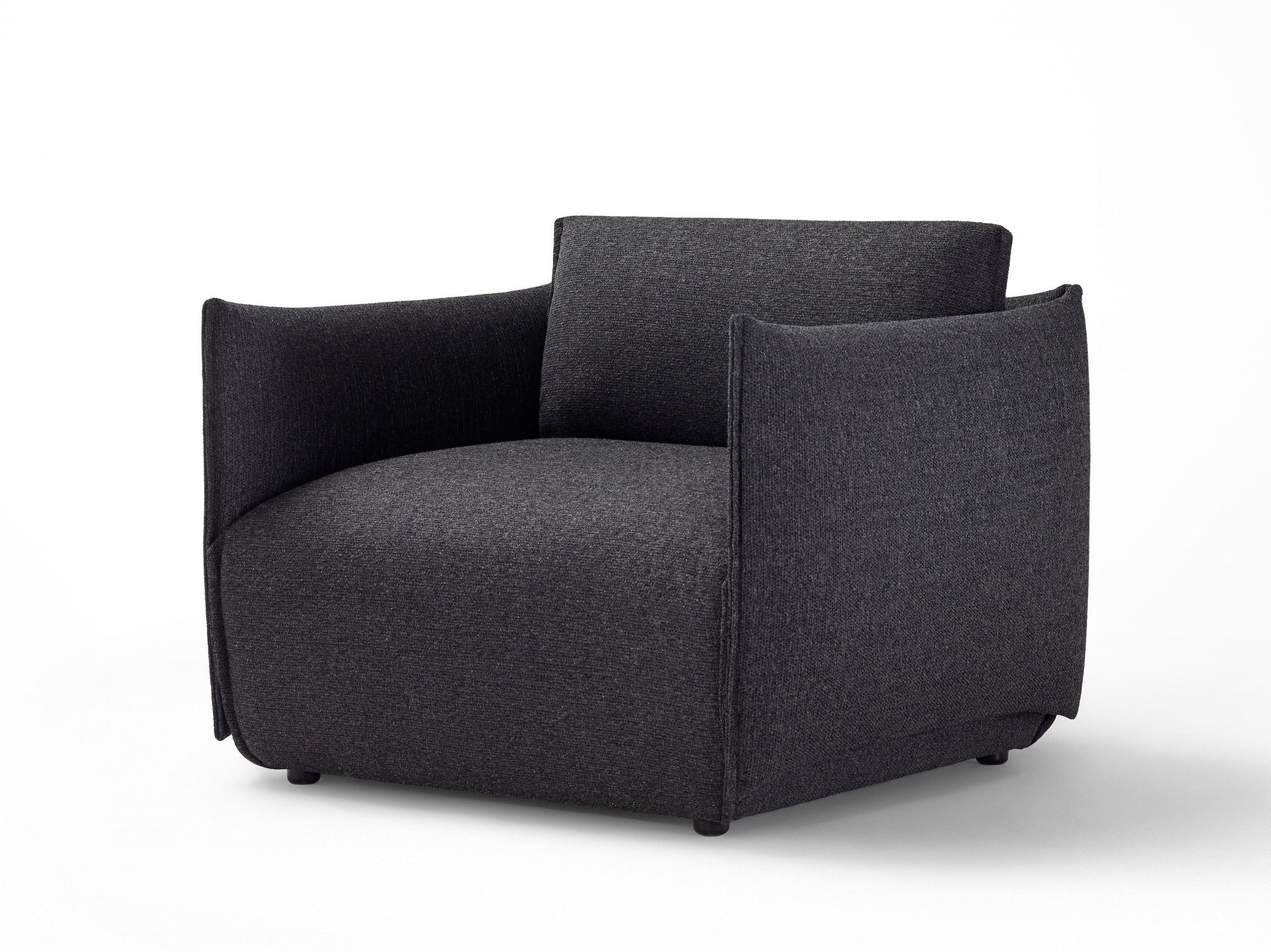 Тканевое кресло с подлокотниками Ross Gardam Hearth ARCH-00031428 - Вид №1