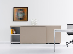 Офисная мебель с раздвижными дверями
