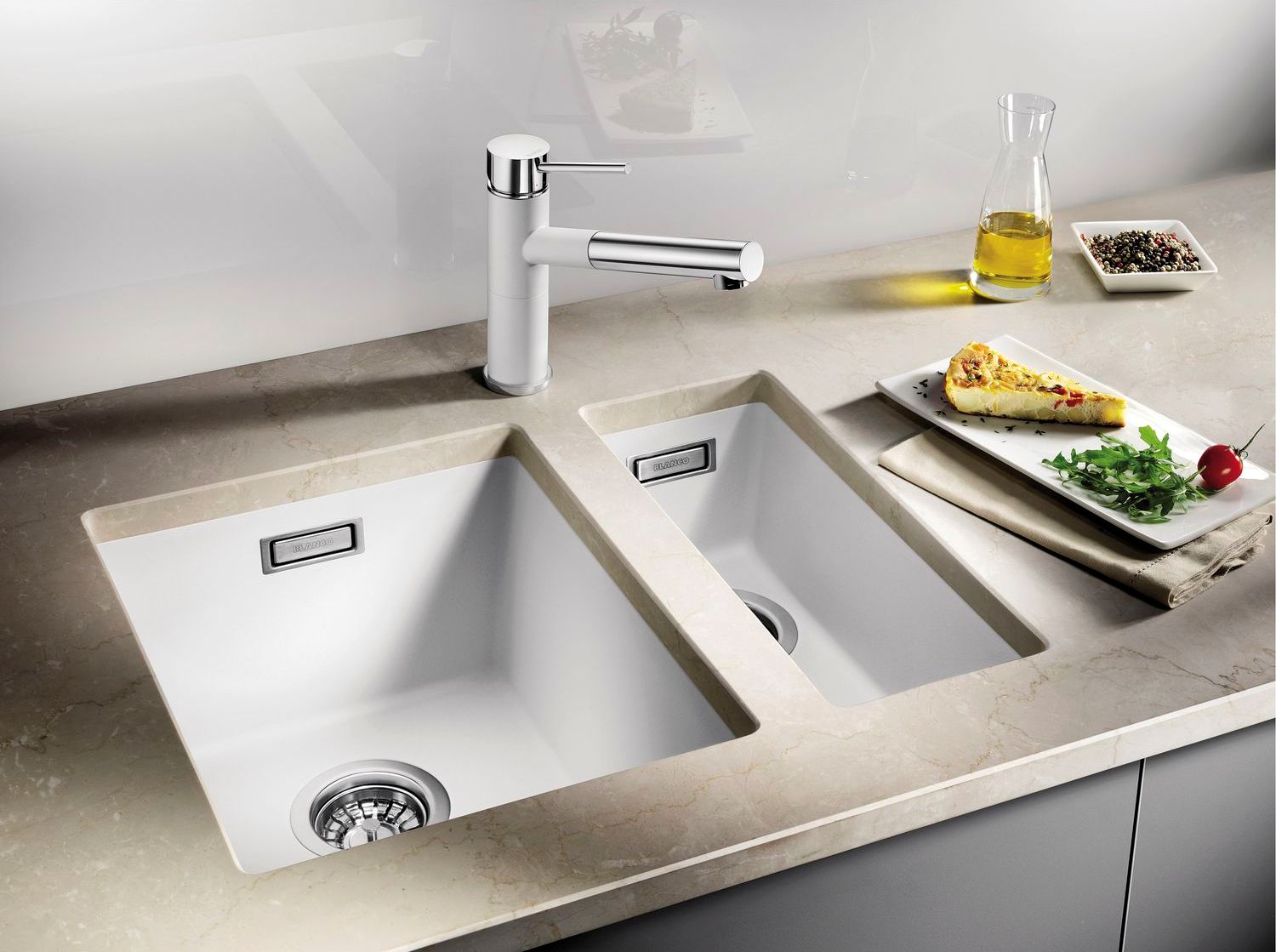 523408 Кухонная мойка Blanco Subline 320-U алюметаллик  Blanco Subline Алюметаллик