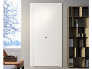 Лакированная распашная дверь