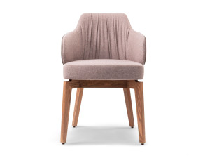 Деревянный стул с подлокотниками