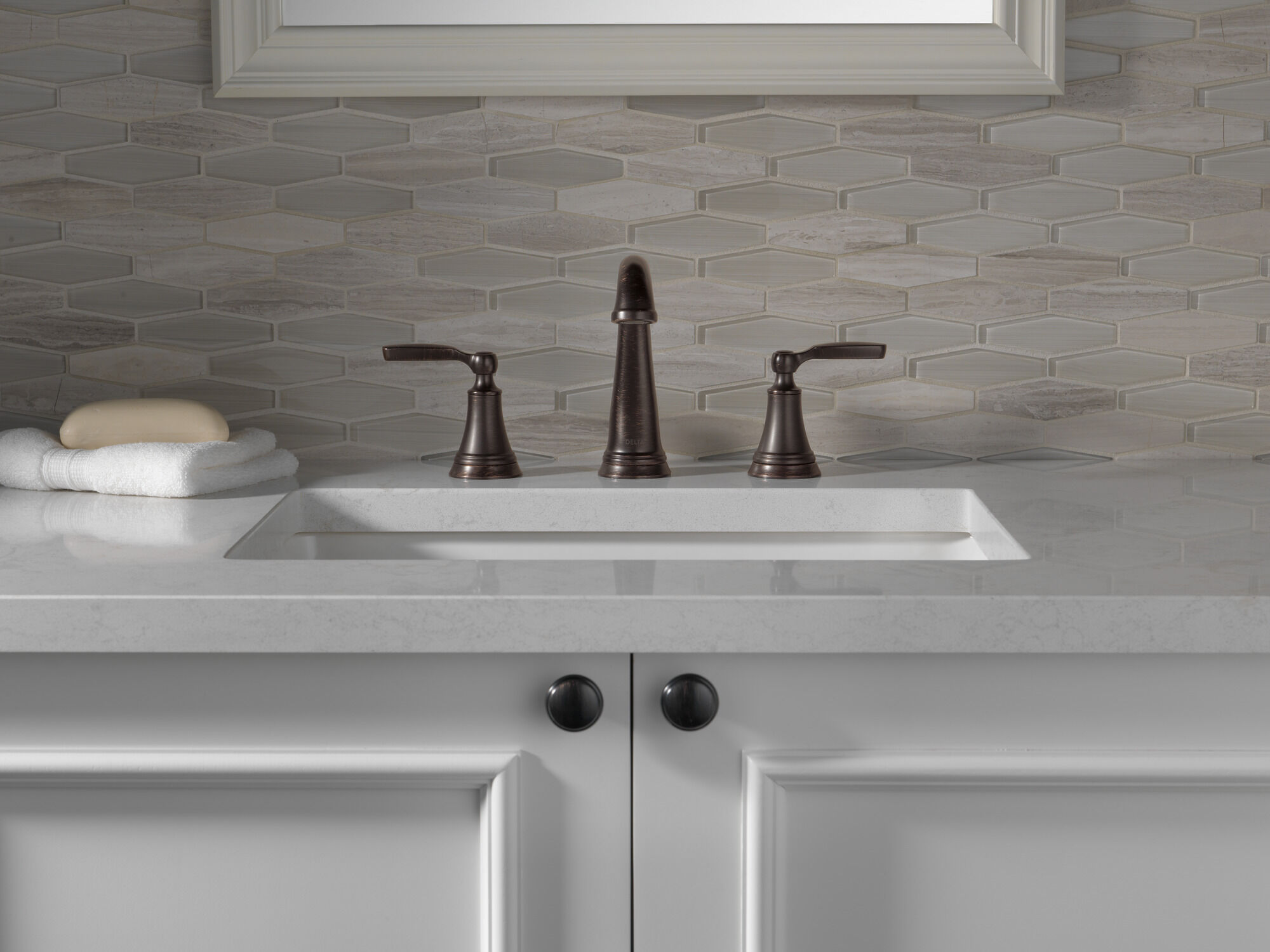 3532LF-RBMPU Смеситель для ванной Delta Faucet Woodhurst Венецианская бронза  - Вид №3