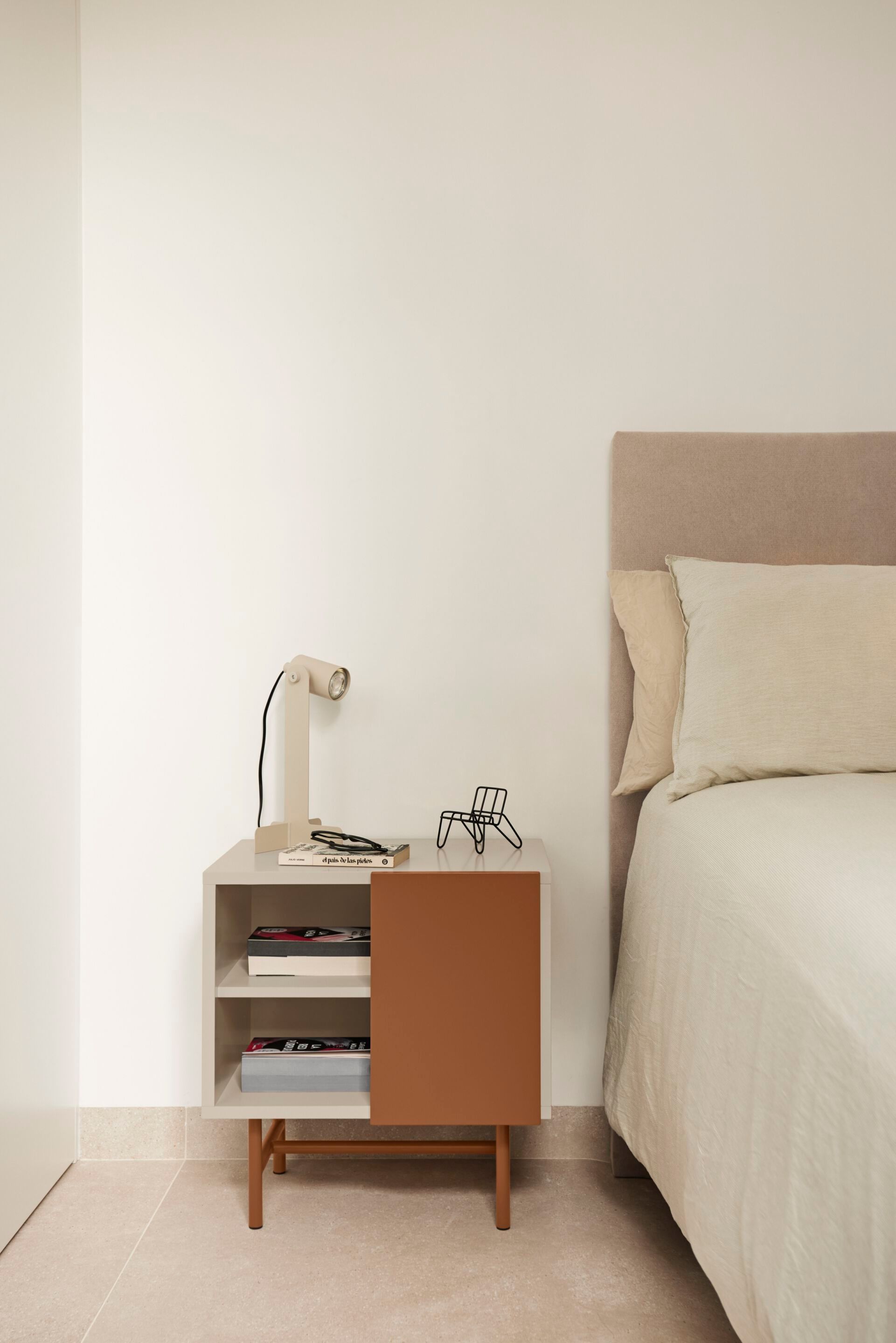 Прикроватная тумбочка из МДФ TEULAT облако ARCH-00009001 - Вид №3