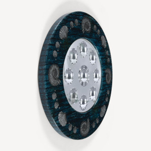 Зеркало в рамке