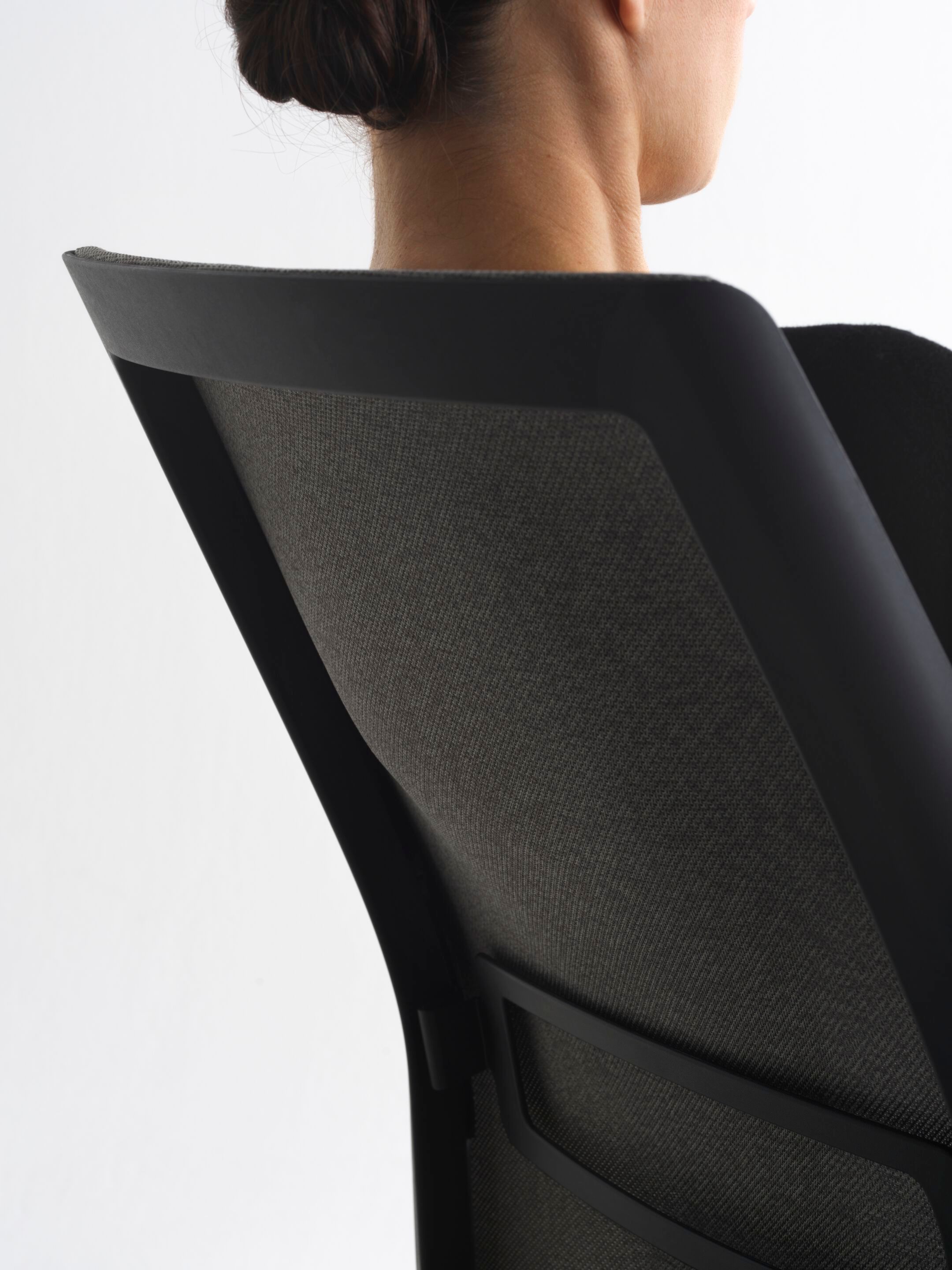 Поворотный сетчатый офисный стул с подлокотниками 5 спиц Nahu Open ARCH-00145534 - Вид №5