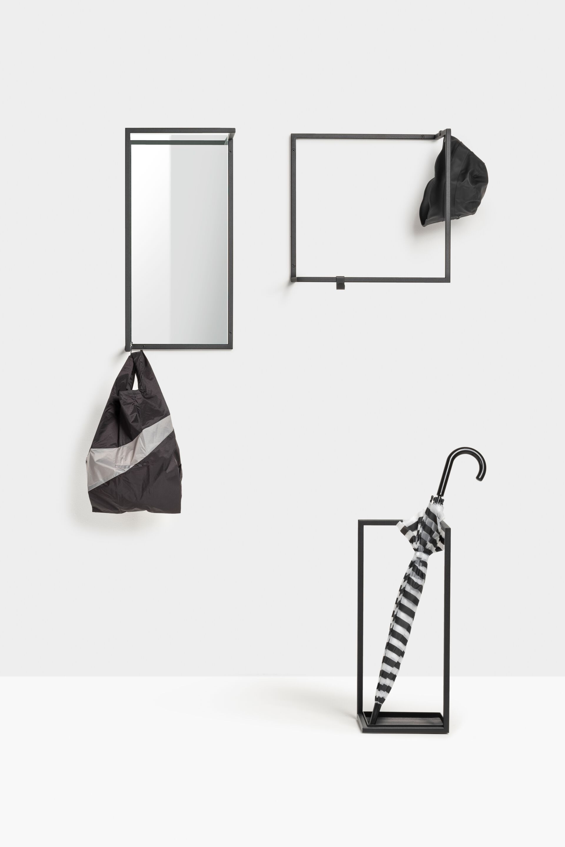 Стальная настенная вешалка с порошковым покрытием FUNCTIONALS рамка ARCH-00079930 - Вид №7