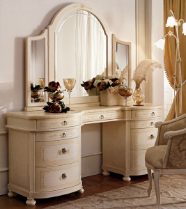 Туалетный столик PRINCIPESSA AGM (ALBERTO E MARIO GHEZZANI) D.162