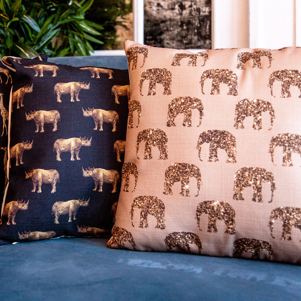 5115116 Интерьерная подушка «Группа носорогов в черном» Object Desire  - Вид №6