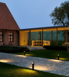 Светодиодный световой столб