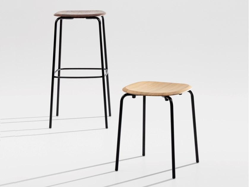 ZEITRAUM Табурет из стали и дерева Okito sun-id-1472230 - Вид №1