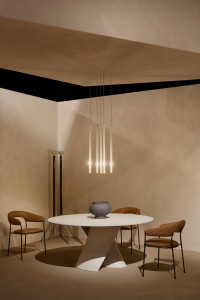 Круглый бетонный стол